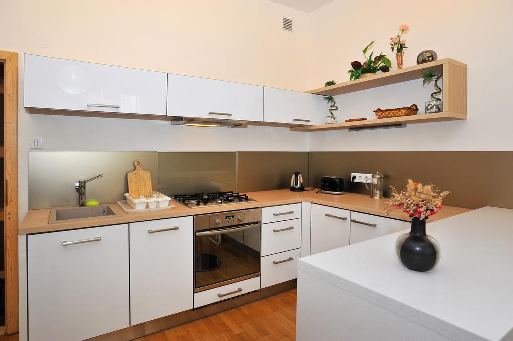 Apartment Near The Old Town Square Praha Ruang foto